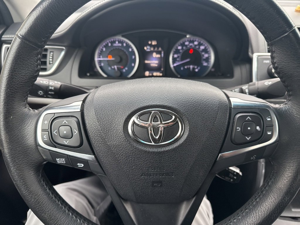 Used 2017 Toyota Camry XLE image 9