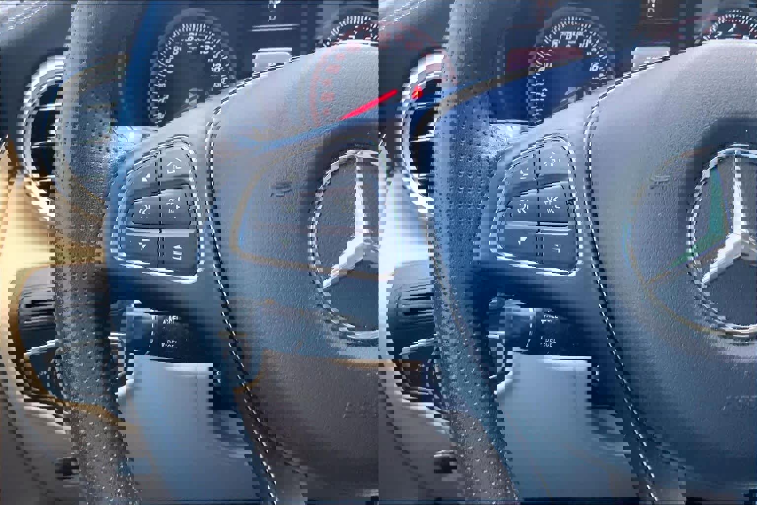 Used 2017 Mercedes-Benz GLC 300 4MATIC Coupe image 16