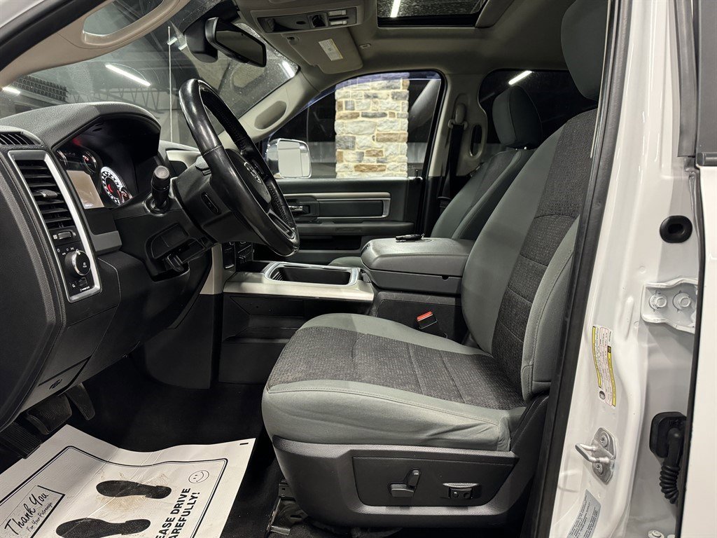 Used 2017 RAM 3500 Big Horn AWD/4WD image 21