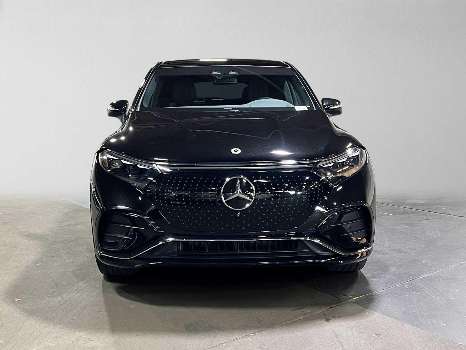 Used 2023 Mercedes-Benz EQS 580 4MATIC SUV image 8