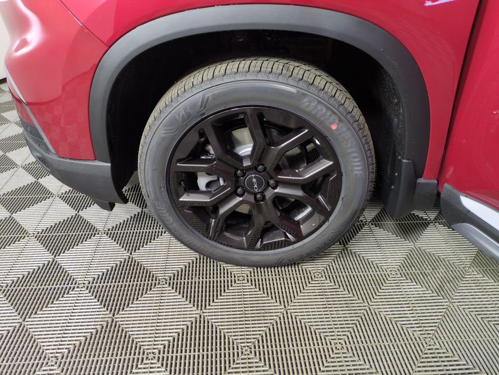 New 2025 Honda Pilot Touring image 27