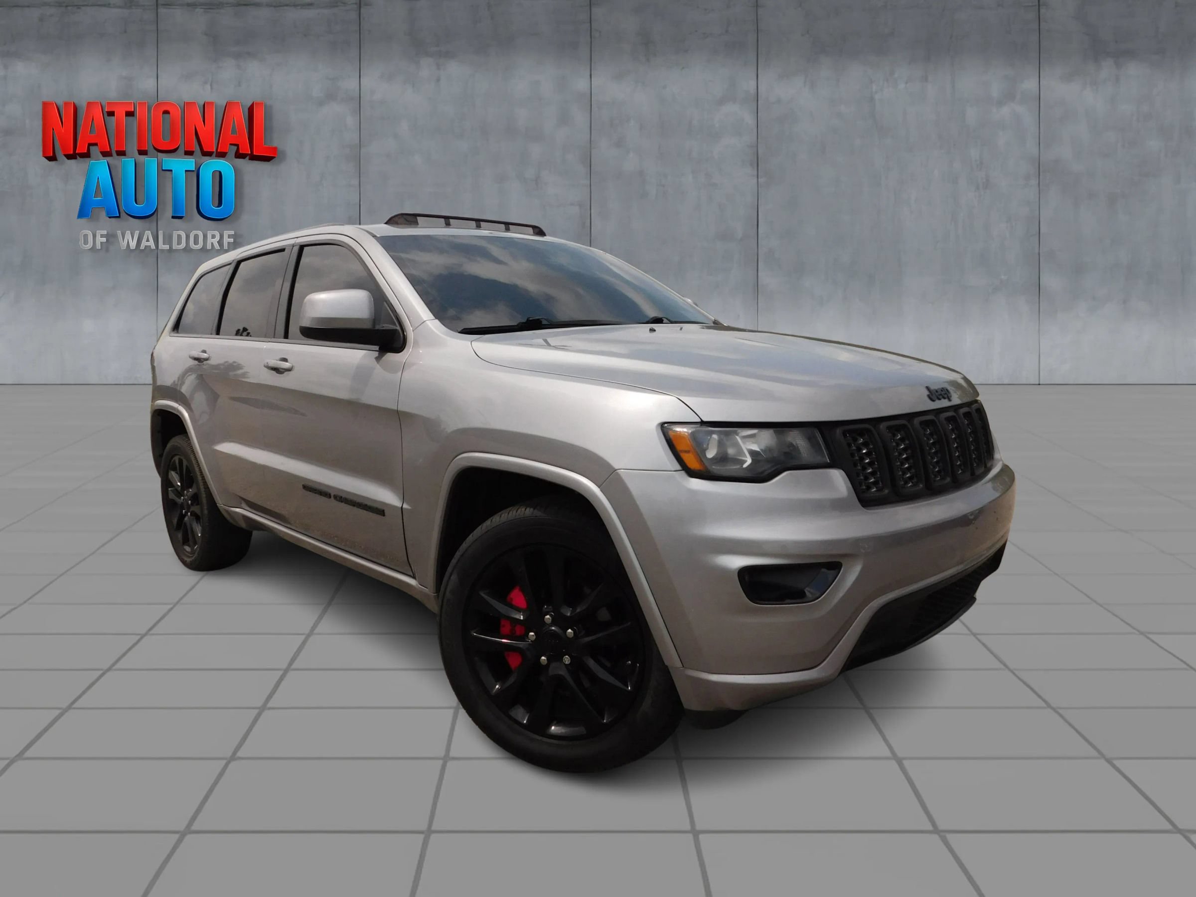 Used 2020 Jeep Grand Cherokee Altitude