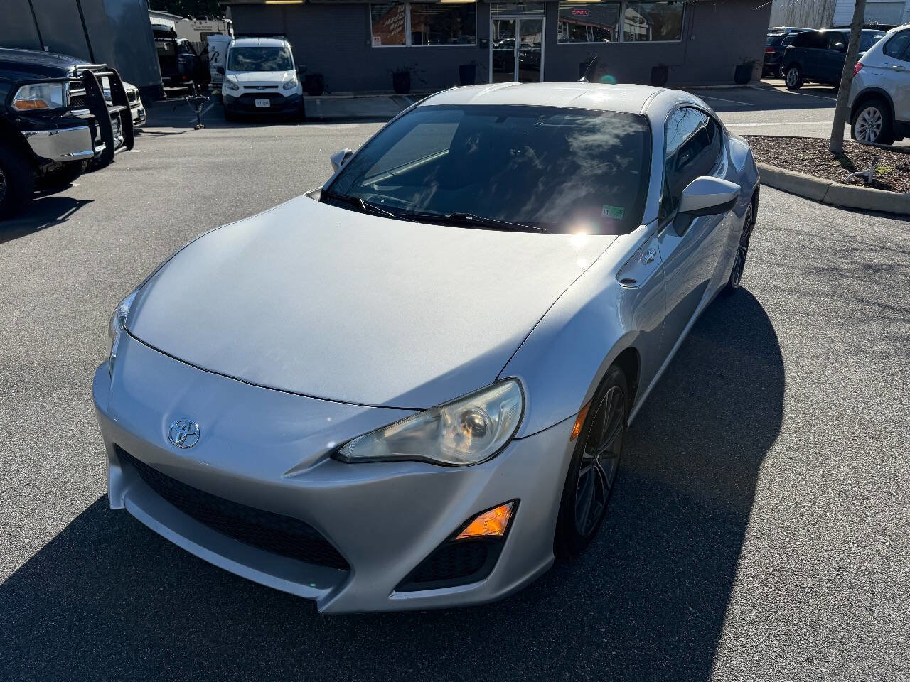 Used 2013 Scion FR-S RWD image 1