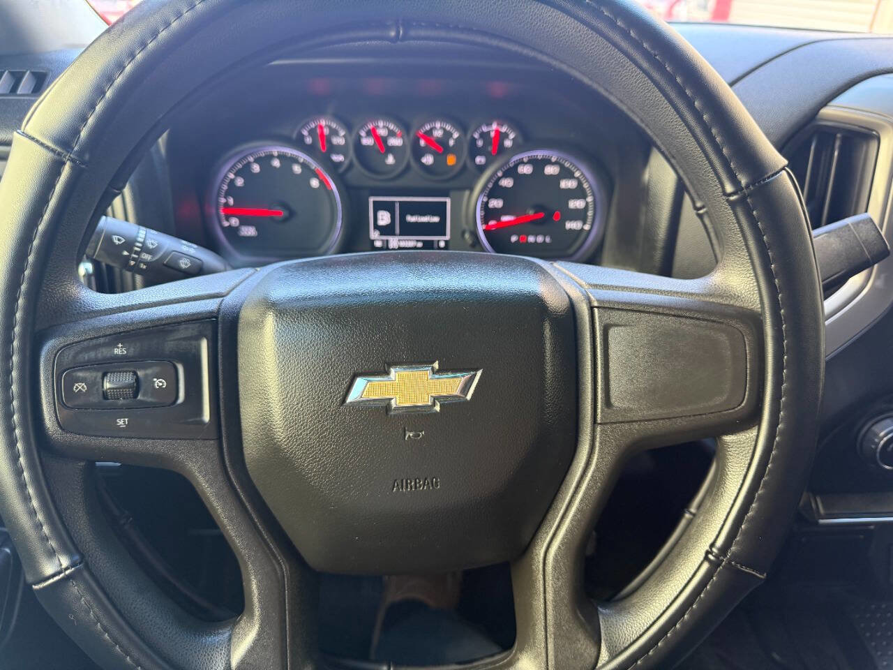 Used 2020 Chevrolet Silverado 1500 Custom w/ Custom Value Package image 15