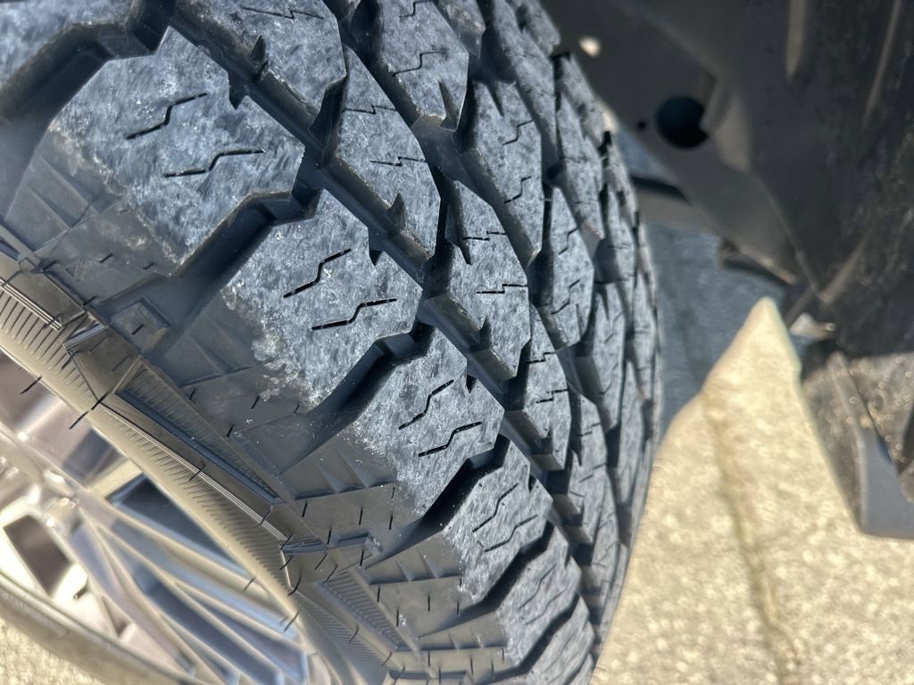 Used 2022 Jeep Wrangler Unlimited Sahara image 31