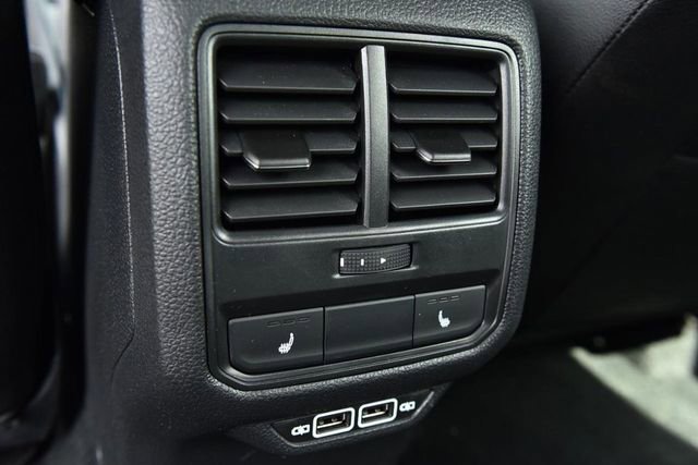 Certified 2022 Volkswagen Passat 2.0T image 25