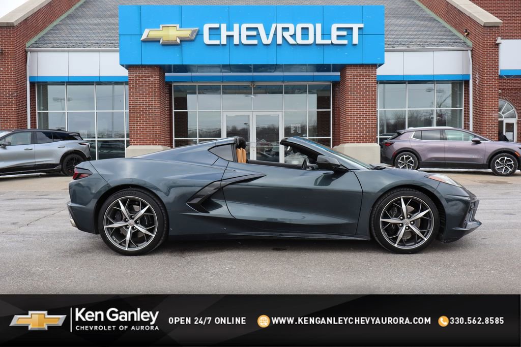 Used 2021 Chevrolet Corvette Stingray Preferred Cpe w/ Engine Appearance Package image 1