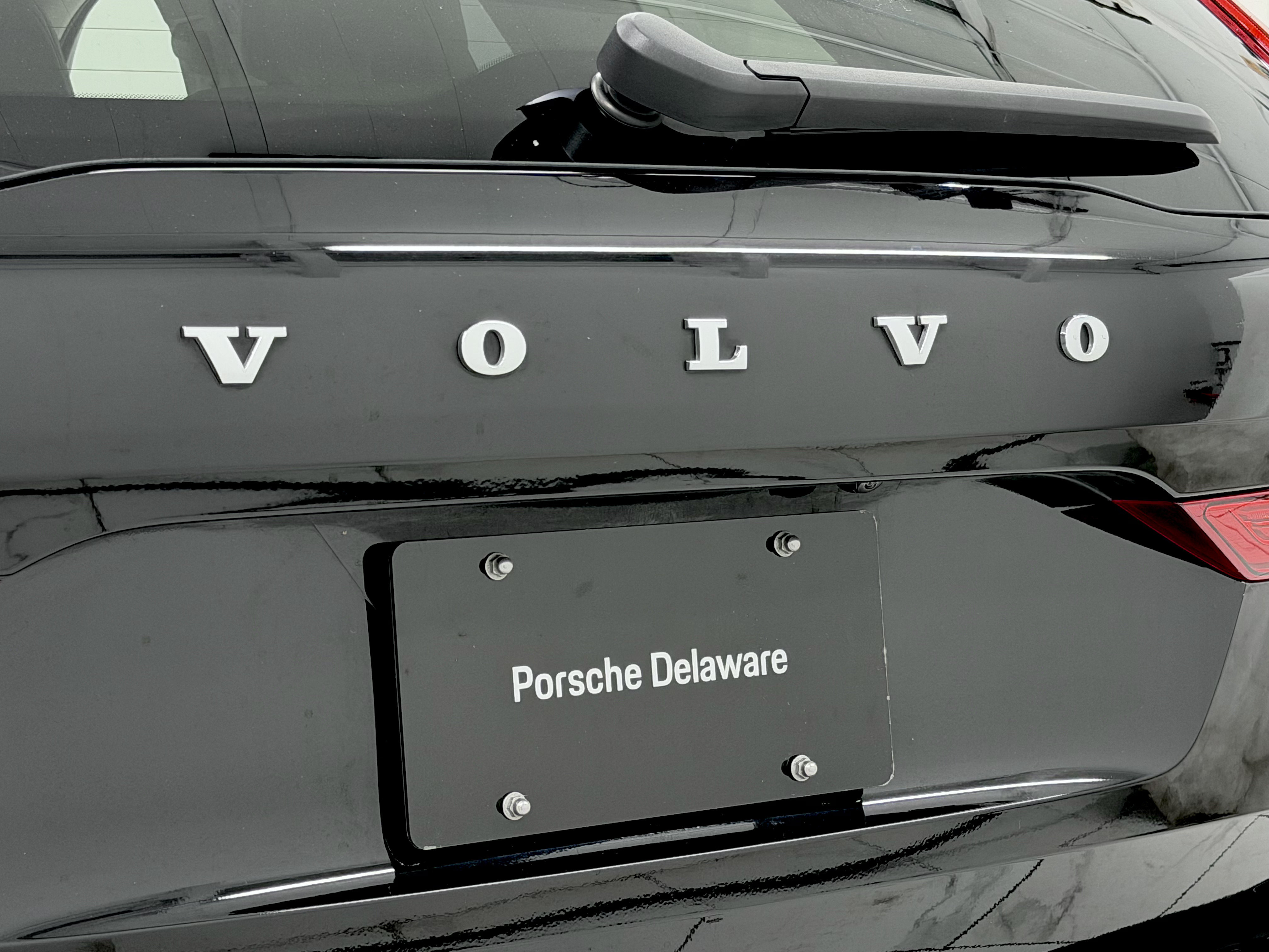 Used 2025 Volvo XC60 B5 Plus w/ Climate Package PRO AWD/4WD image 56