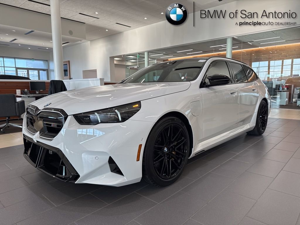 New 2026 BMW M5 Touring w/ M Driver's Package