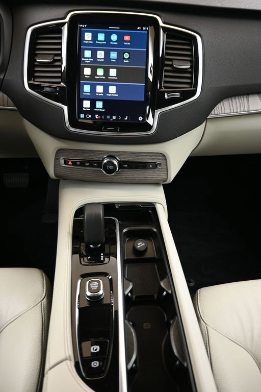 Certified 2024 Volvo XC90 B5 Plus w/ Protection Package Premier image 28