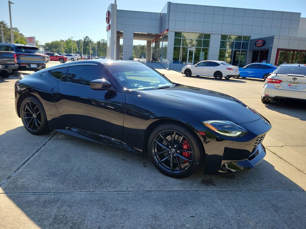 Used 2024 Nissan Z Performance w/ Floor Mat Package RWD image 8