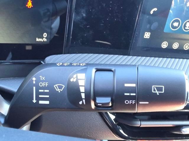 New 2026 Nissan Kicks SR w/ Cold Weather Package image 20