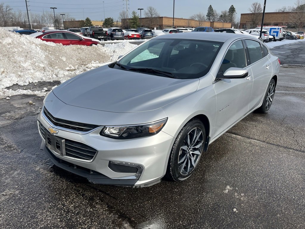 Used 2018 Chevrolet Malibu LT image 3