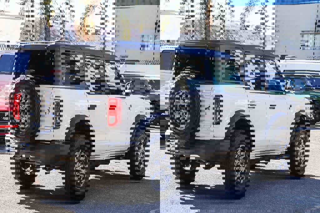 Used 2025 Ford Bronco Big Bend image 3