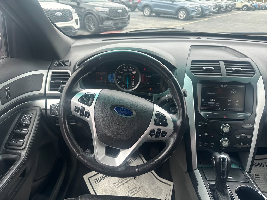 Used 2012 Ford Explorer XLT AWD/4WD image 18