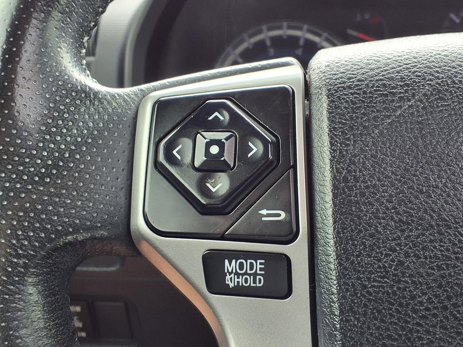 Used 2017 Toyota 4Runner SR5 Premium AWD/4WD image 28