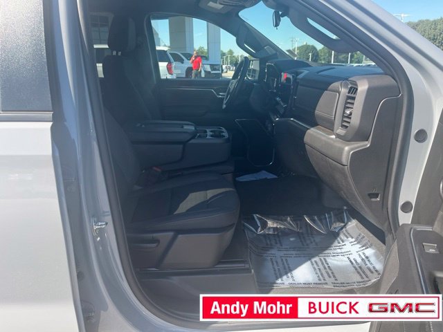 Used 2024 Chevrolet Silverado 1500 LT AWD/4WD image 39