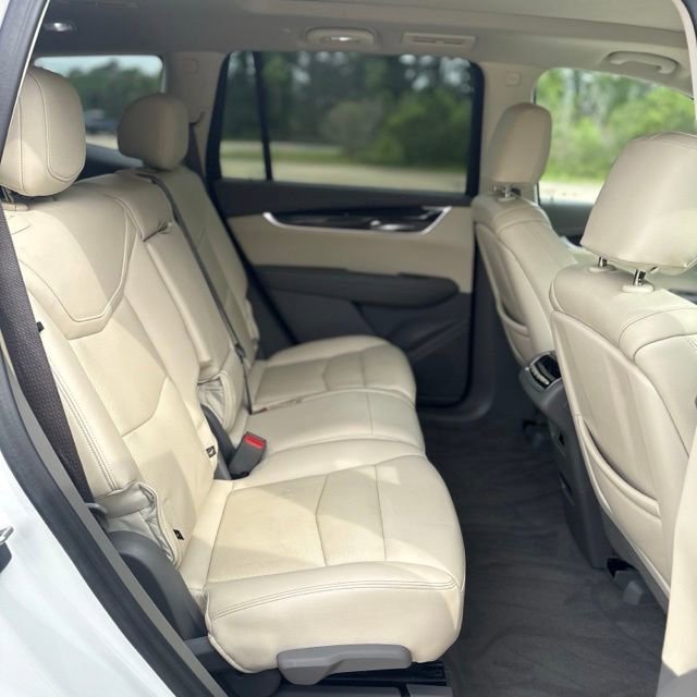 Used 2022 Cadillac XT6 Premium Luxury AWD/4WD image 18
