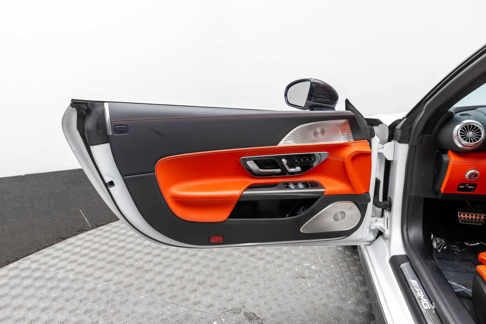 Used 2022 Mercedes-Benz SL 63 AMG 4MATIC image 24