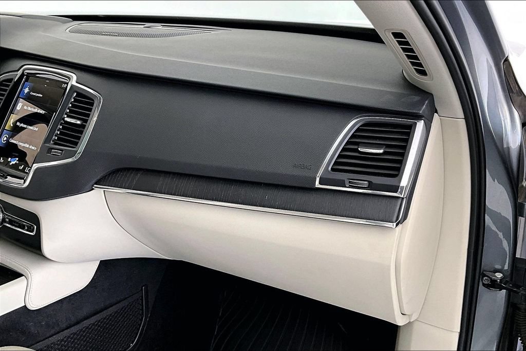 Used 2020 Volvo XC90 T5 Momentum w/ Protection Package Premier AWD/4WD image 15