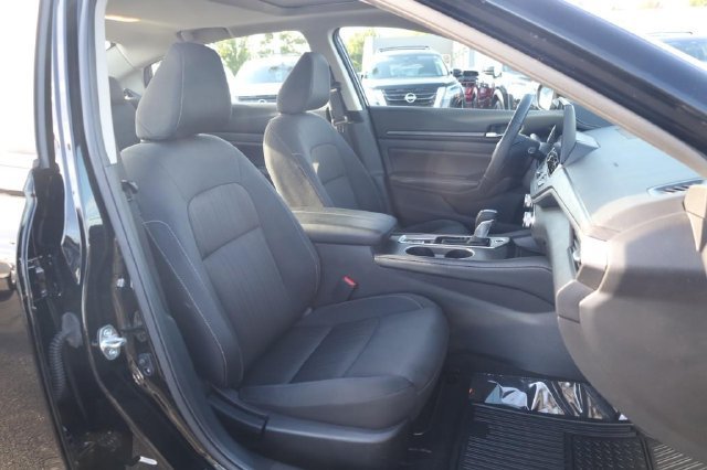 Certified 2025 Nissan Altima 2.5 SV w/ SV Premium Package FWD image 20
