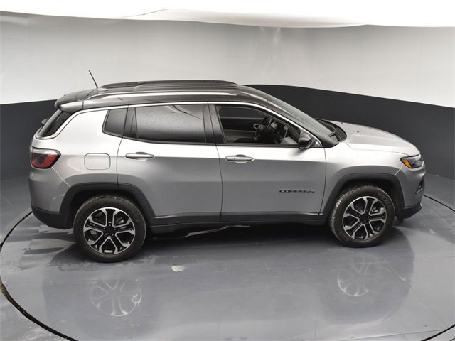 Used 2022 Jeep Compass Limited image 46