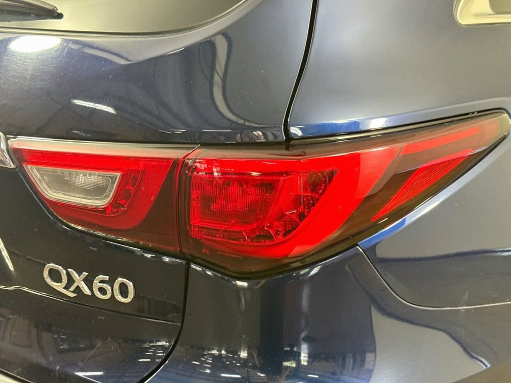 Certified 2017 INFINITI QX60 Luxe w/ Premium Plus Package AWD/4WD image 37
