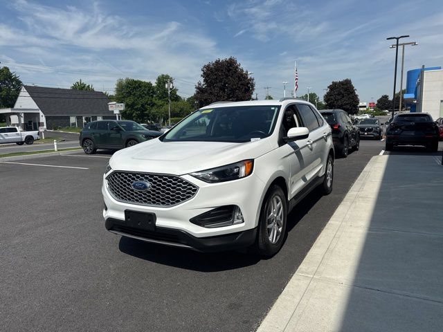 Used 2023 Ford Edge SEL w/ Convenience Package AWD/4WD image 6