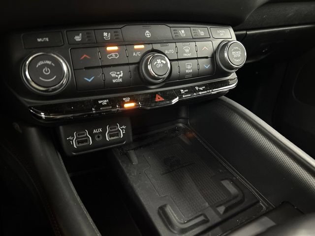 Used 2023 Dodge Durango R/T AWD/4WD image 19