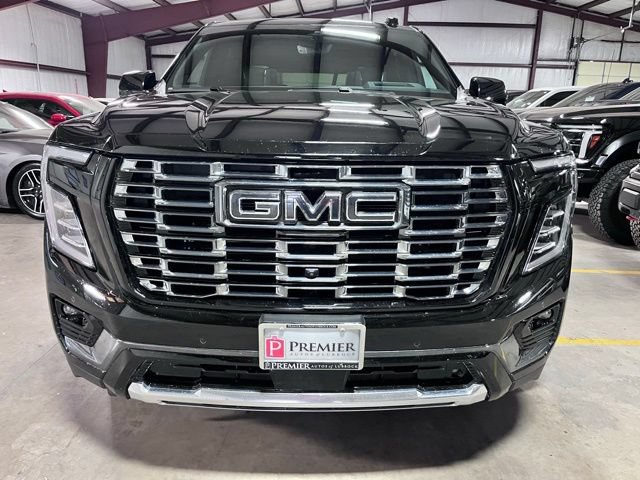Used 2025 GMC Yukon Denali Ultimate w/ LPO, Floor Liner Package AWD/4WD image 9