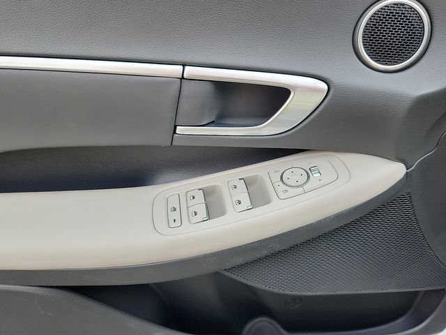 Used 2021 Hyundai Sonata SEL FWD image 12