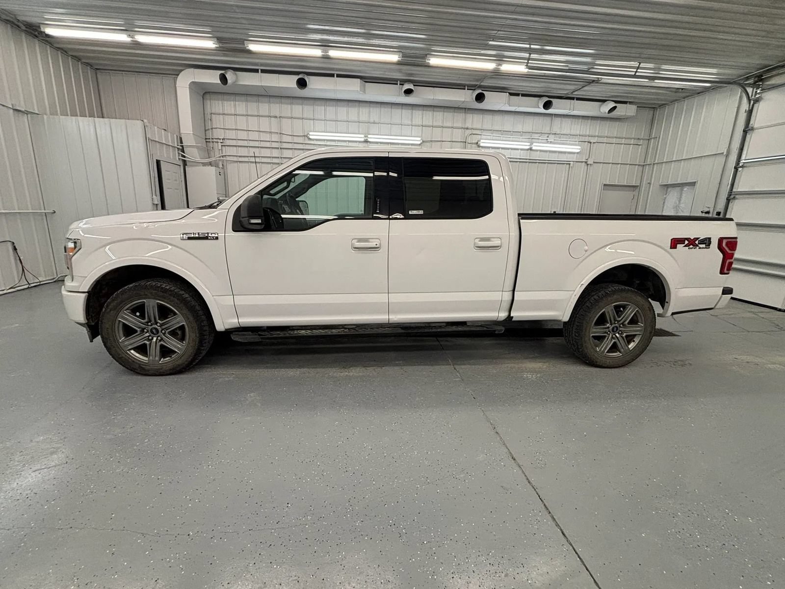 Used 2019 Ford F150 XLT w/ Equipment Group 302A Luxury AWD/4WD image 2
