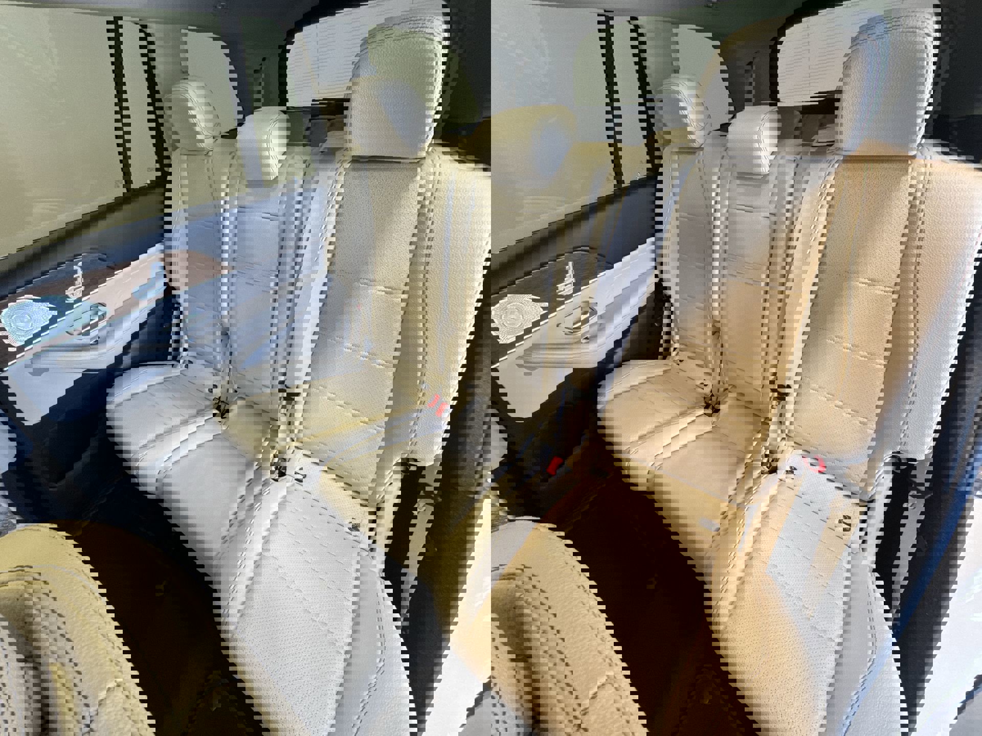 Used 2022 Mercedes-Benz GLS 450 4MATIC image 23