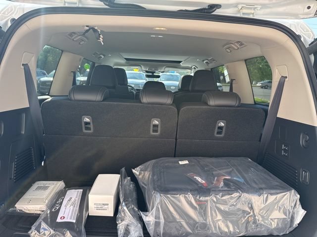 New 2026 INFINITI QX80 Pure w/ Cargo Package AWD/4WD image 28