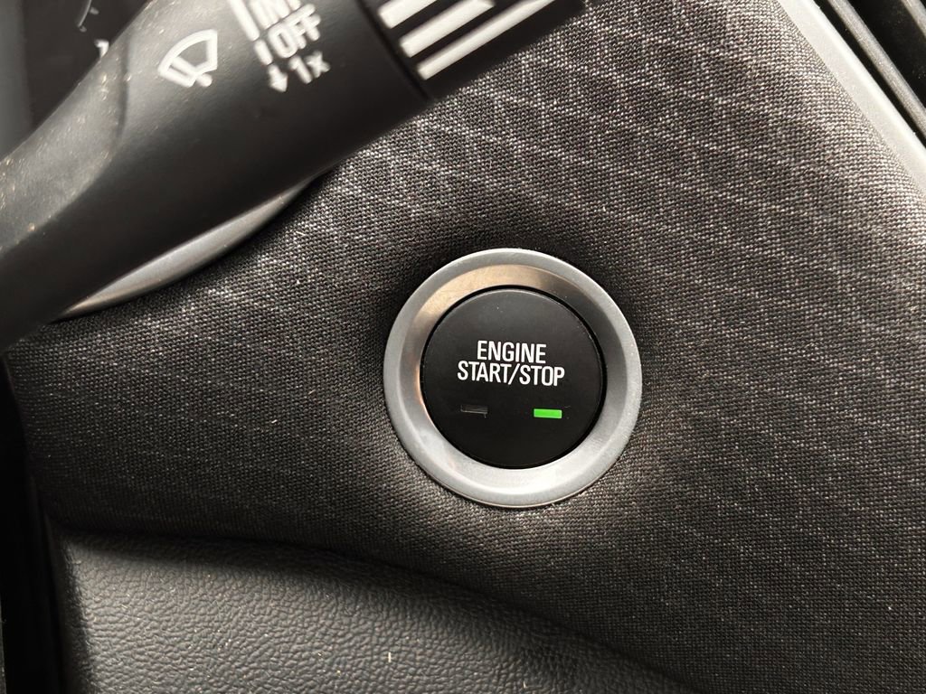 Used 2025 Chevrolet Malibu LT FWD image 22
