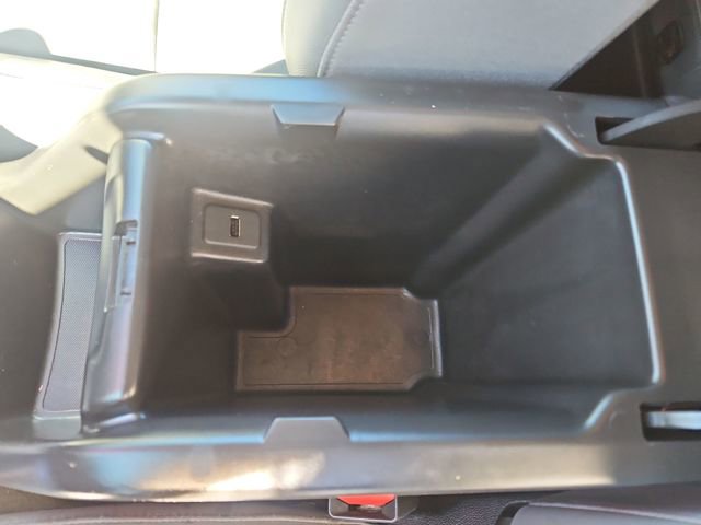 Used 2015 Chevrolet Colorado LT w/ Luxury Package AWD/4WD image 25