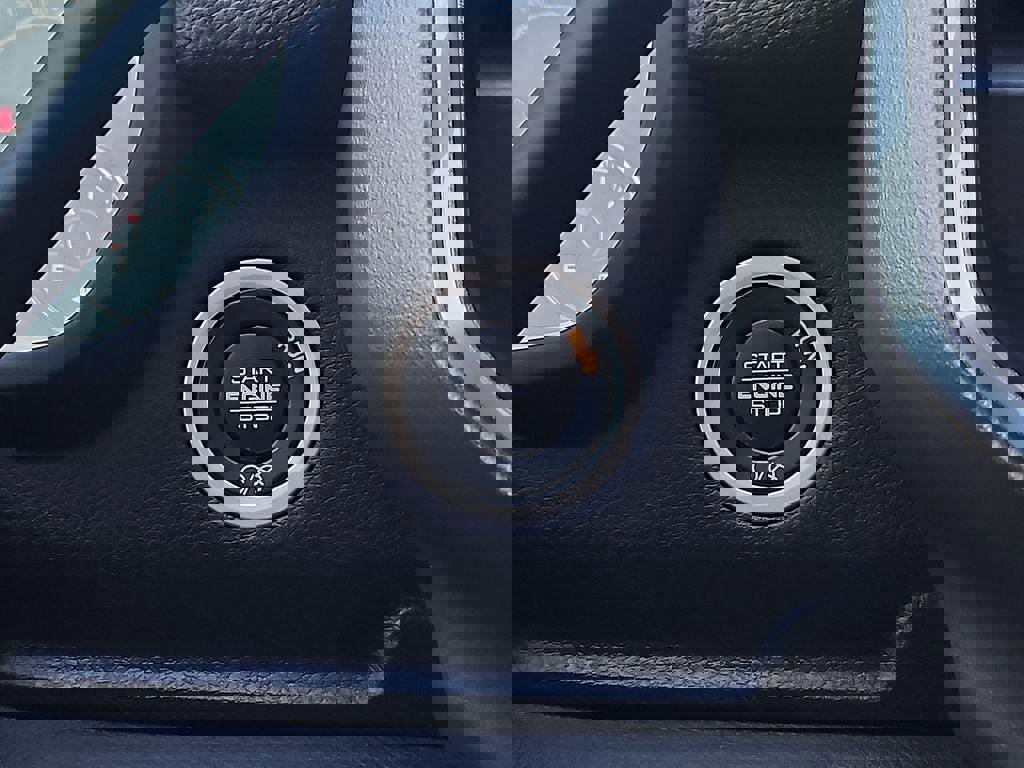 Used 2024 RAM 3500 Laramie image 27