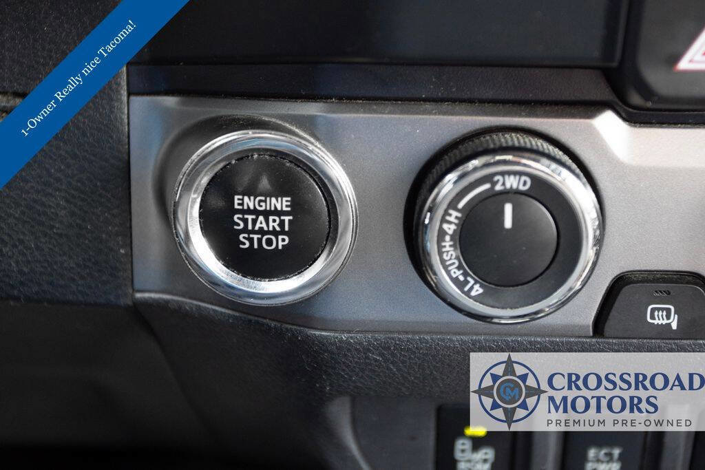 Used 2019 Toyota Tacoma Limited image 34