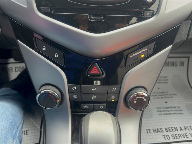 Used 2012 Chevrolet Cruze LT FWD image 17