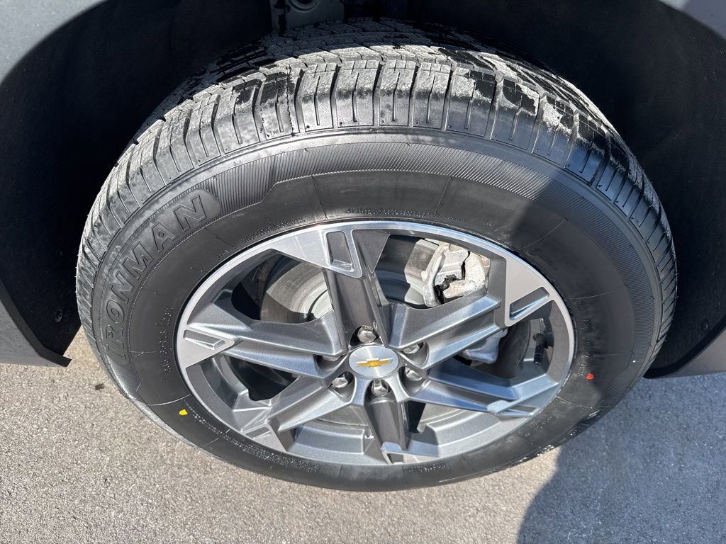 Used 2025 Chevrolet Blazer LT image 13