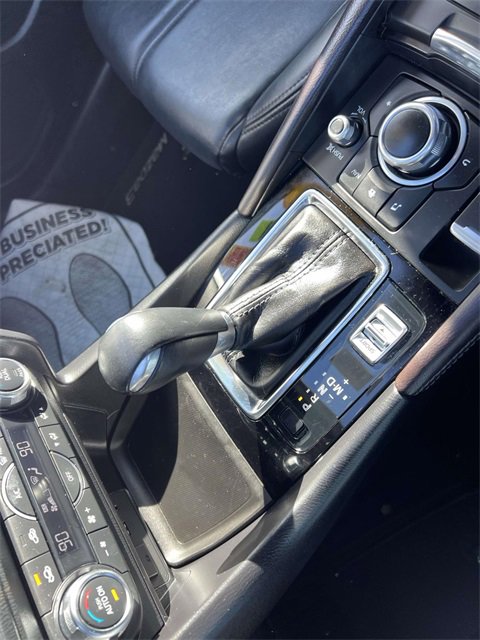 Used 2017 MAZDA MAZDA3 Touring image 22