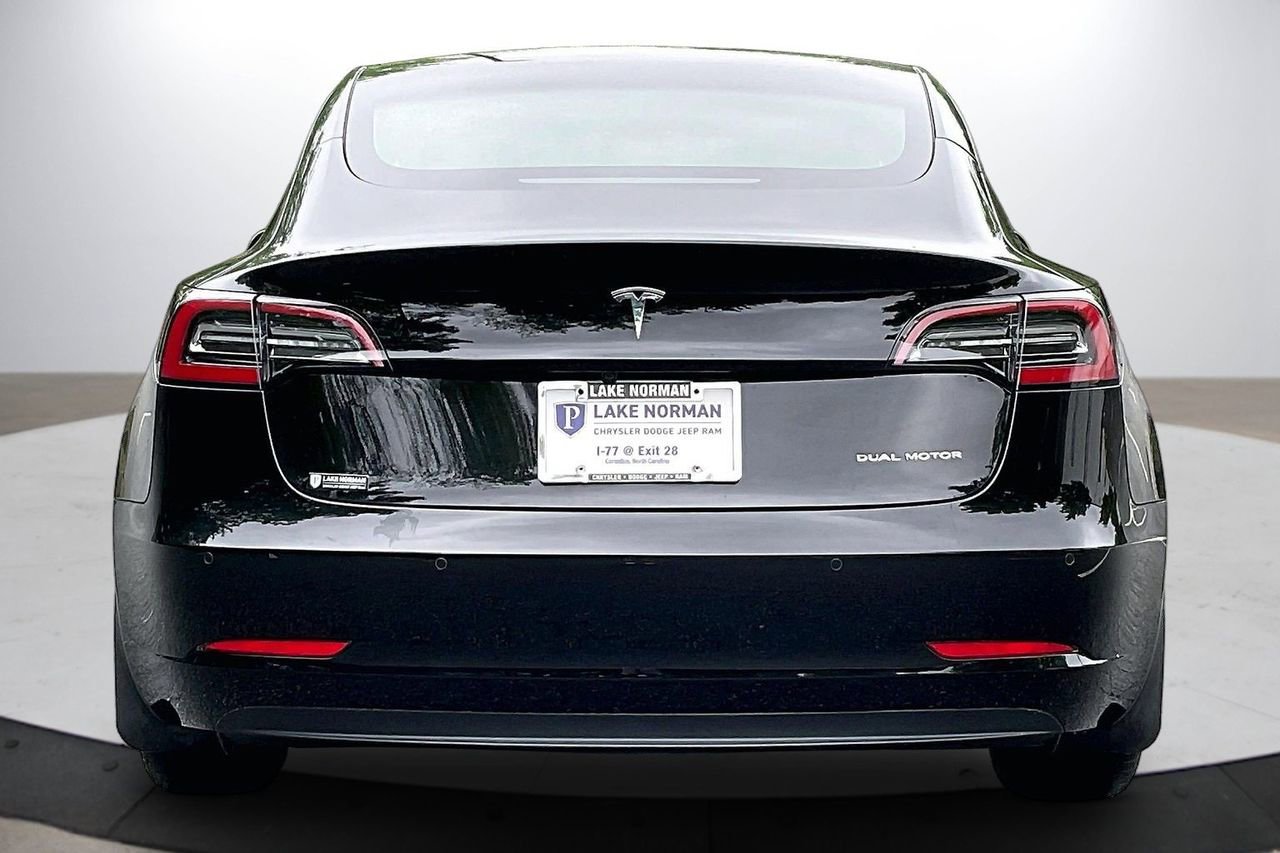 Used 2022 Tesla Model 3 Long Range AWD/4WD image 8