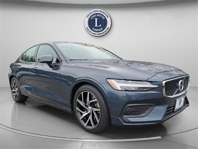 Used 2020 Volvo S60 T6 Momentum