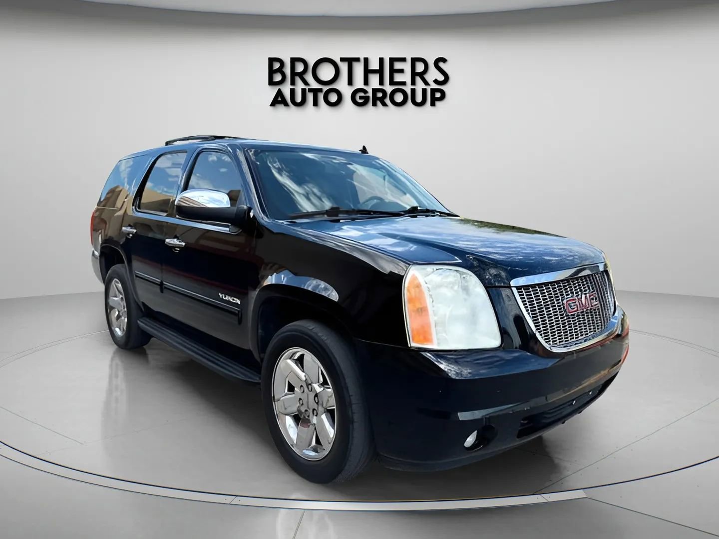 Used 2012 GMC Yukon SLT w/ SLT-2 Equipment Package RWD image 4