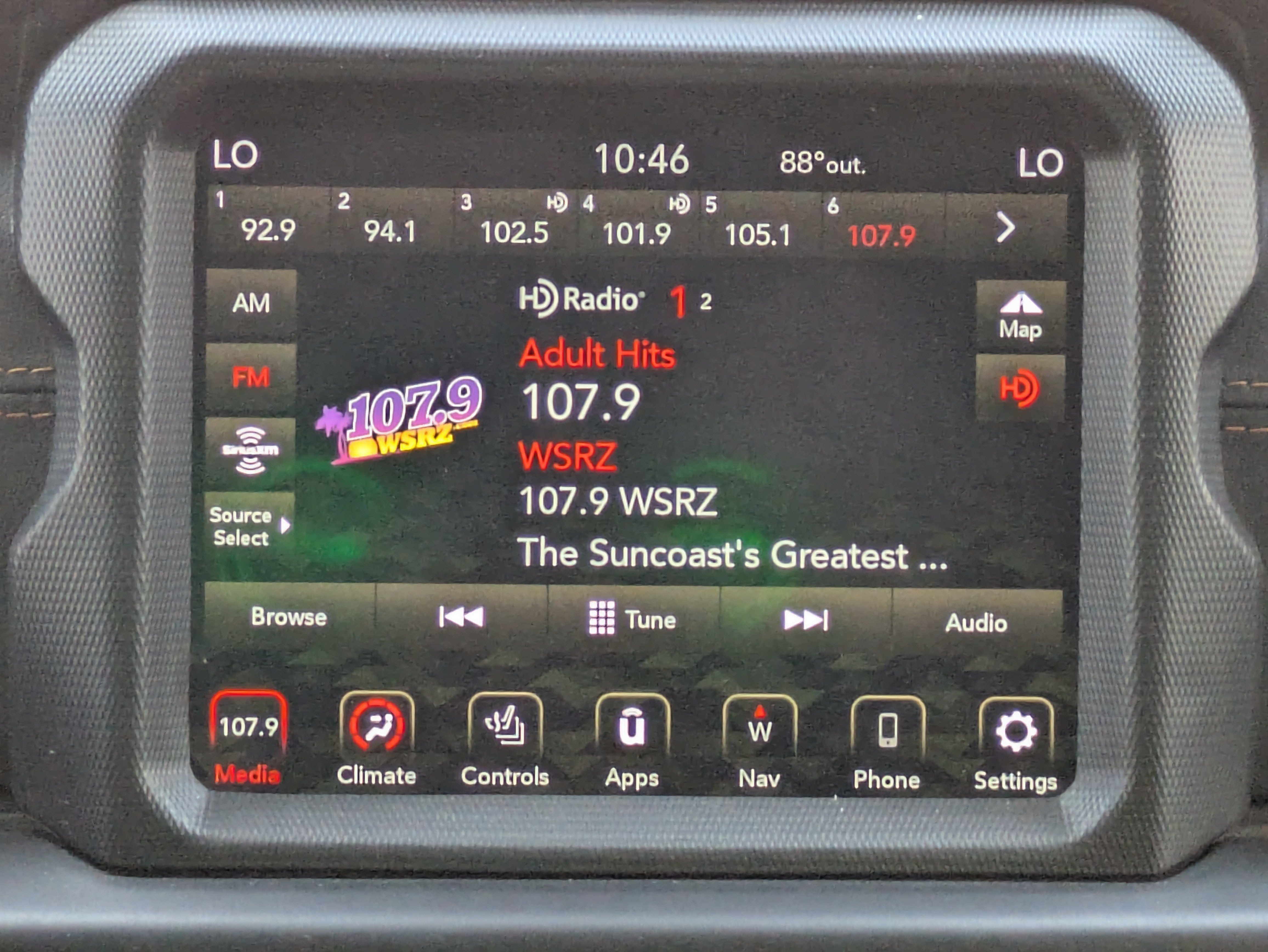 Used 2021 Jeep Wrangler Unlimited Sahara AWD/4WD image 18