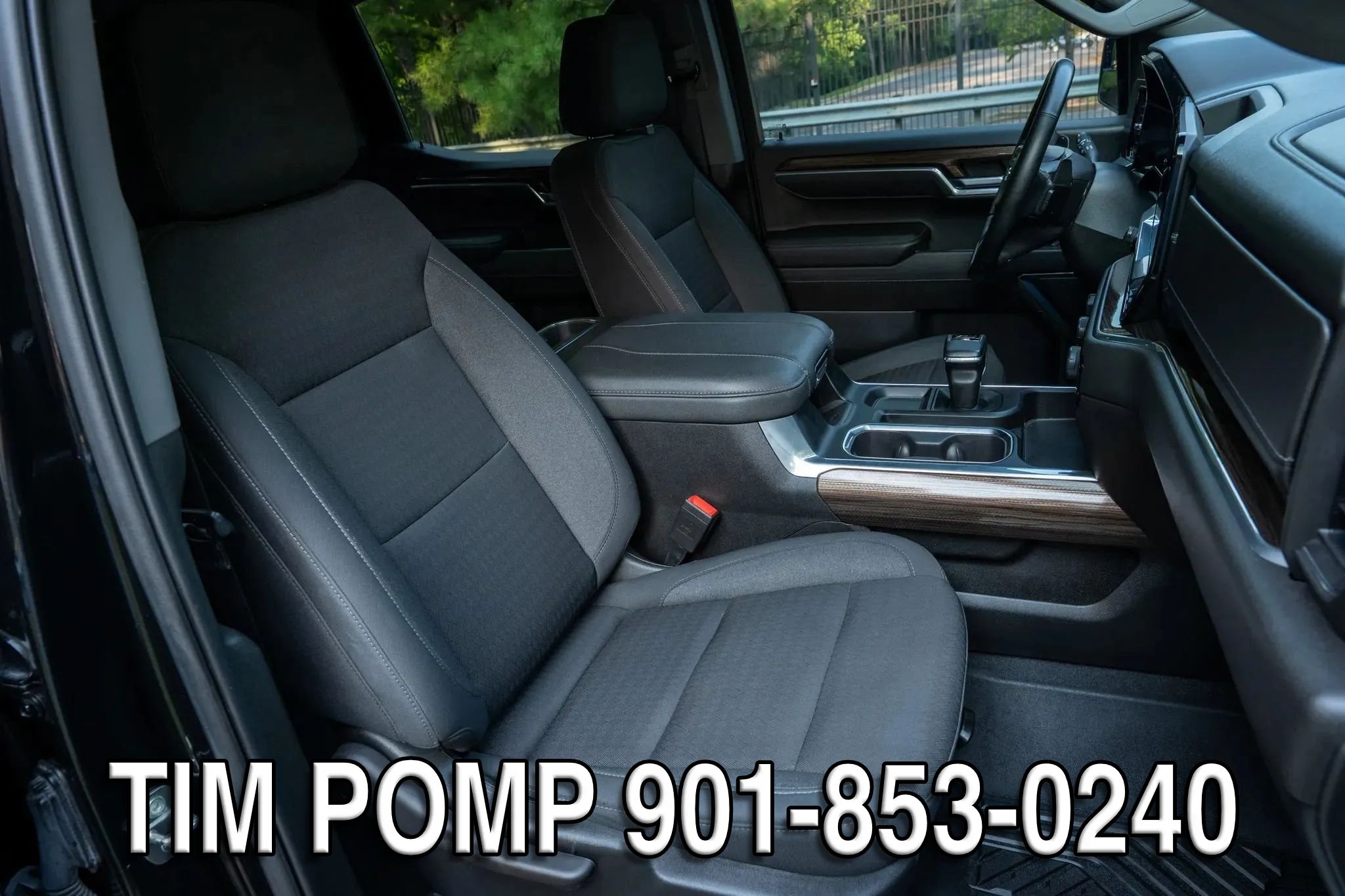 Used 2023 Chevrolet Silverado 1500 RST AWD/4WD image 15