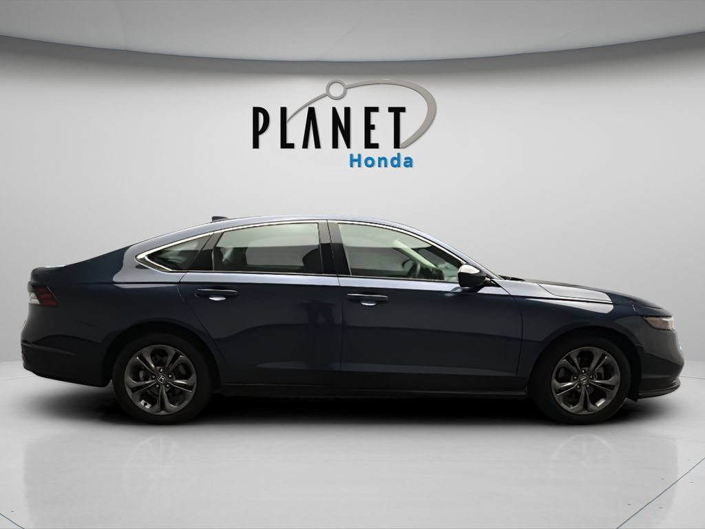 Certified 2023 Honda Accord EX image 3