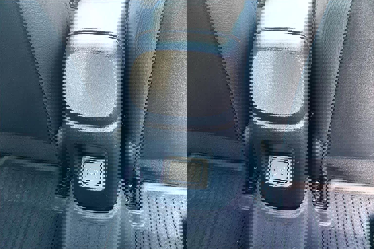 Used 2024 Hyundai Elantra SE image 35