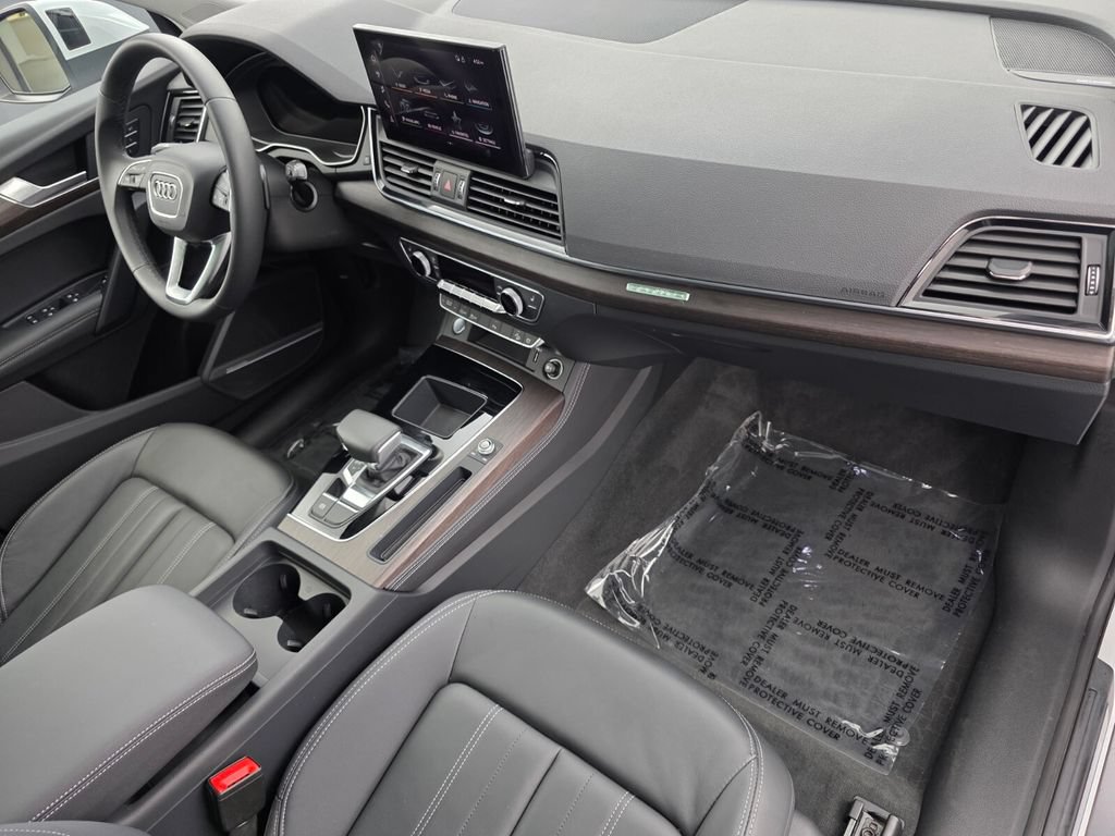 Used 2023 Audi Q5 2.0T Premium Plus w/ Premium Plus Package AWD/4WD image 29