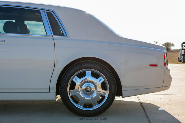 Used 2012 Rolls-Royce Phantom Sedan image 5